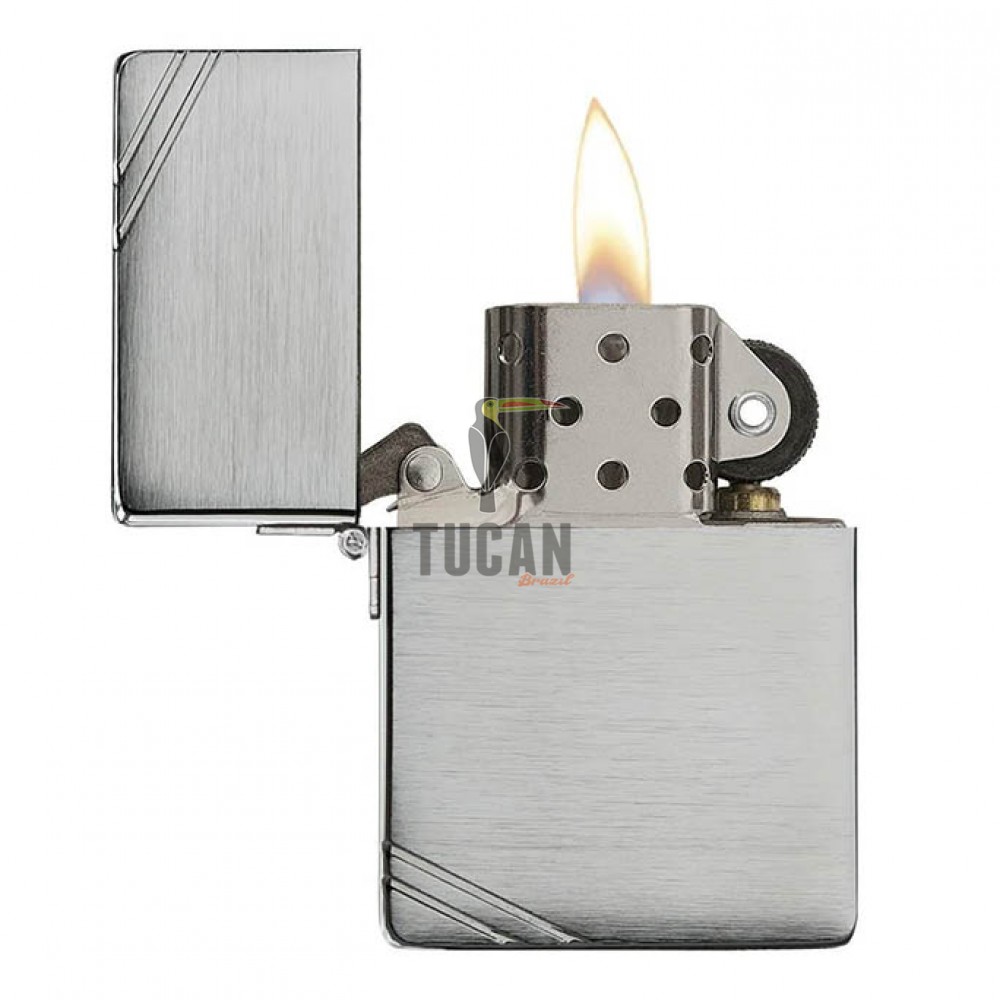 Zippo 1935 Replica with Slashes