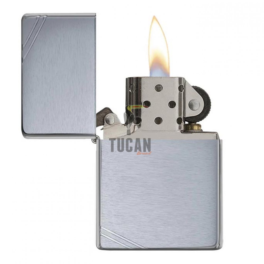 Zippo Brushed Chrome Vintage with Slashes 230