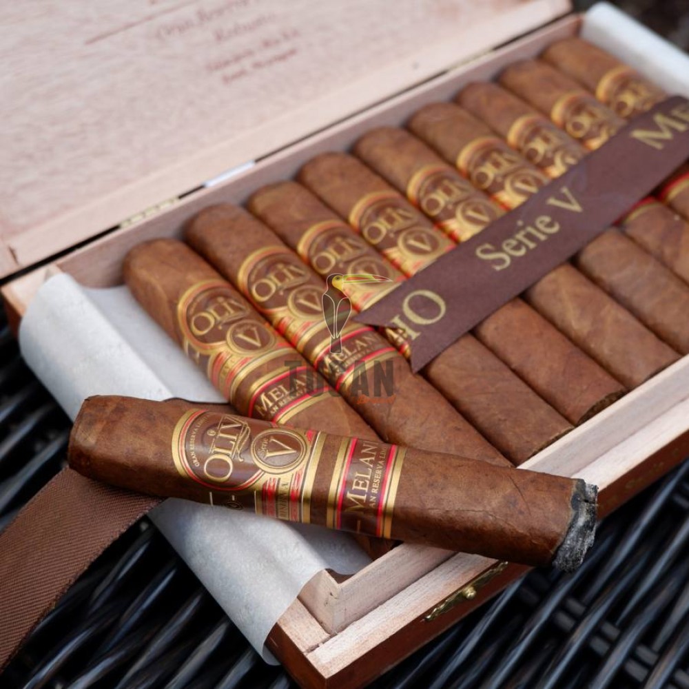 Oliva Serie V Melanio Gran Reserva Robusto PUOLSVMRR52